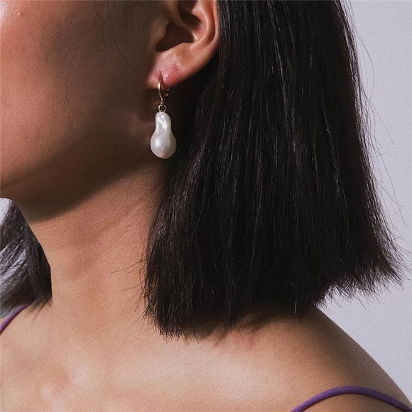 Big Faux Baroque Hoop Earrings - Picture 4 of 5